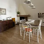 Viro Bed & Breakfast 3*